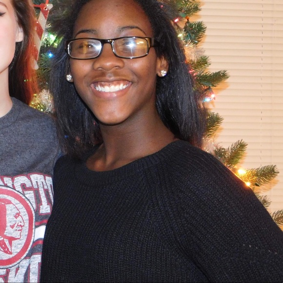 Cropped black top - Picture 3 of 3